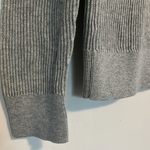 Express Men’s Two Tone Ribbed Sweater in Gray - Picture 3 of 7